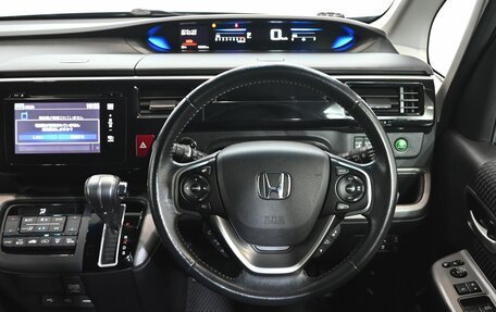 Honda Stepwgn IV, 2015 год, 2 350 000 рублей, 13 фотография