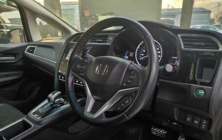 Honda Shuttle II, 2017 год, 1 130 000 рублей, 31 фотография