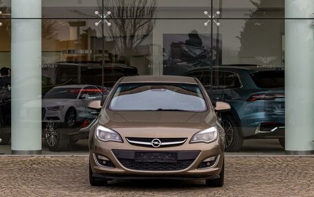 Opel Astra J, 2013 год, 955 000 рублей, 1 фотография