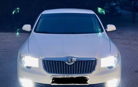 Skoda Superb III рестайлинг, 2012 год, 1 320 000 рублей, 1 фотография