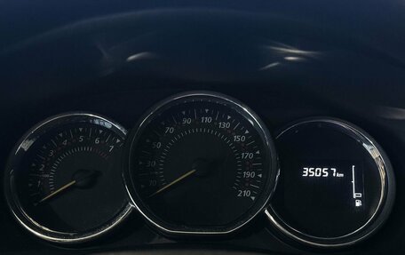 Renault Logan II, 2020 год, 1 345 000 рублей, 11 фотография