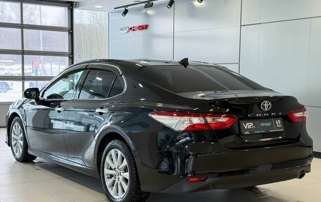 Toyota Camry, 2020 год, 3 117 000 рублей, 4 фотография