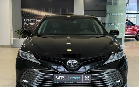 Toyota Camry, 2020 год, 3 117 000 рублей, 2 фотография