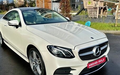 Mercedes-Benz E-Класс, 2018 год, 3 300 000 рублей, 2 фотография