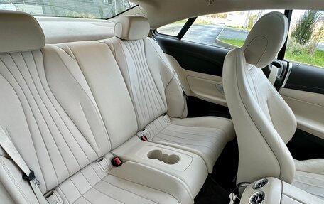 Mercedes-Benz E-Класс, 2018 год, 3 300 000 рублей, 9 фотография