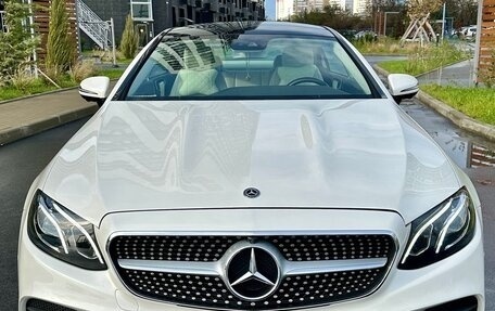 Mercedes-Benz E-Класс, 2018 год, 3 300 000 рублей, 6 фотография