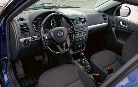 Skoda Yeti I рестайлинг, 2015 год, 1 095 000 рублей, 13 фотография