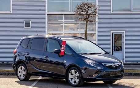 Opel Zafira C рестайлинг, 2012 год, 995 000 рублей, 3 фотография