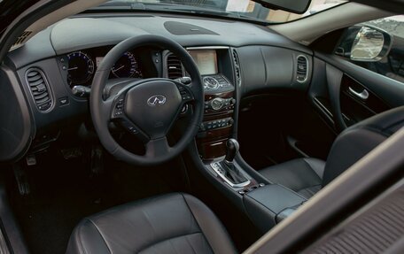 Infiniti QX50 I рестайлинг, 2015 год, 1 695 000 рублей, 13 фотография