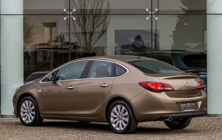 Opel Astra J, 2013 год, 955 000 рублей, 3 фотография