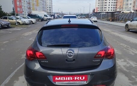 Opel Astra J, 2011 год, 750 000 рублей, 2 фотография
