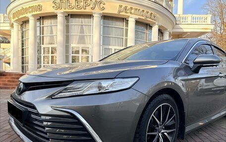 Toyota Camry, 2022 год, 4 750 000 рублей, 3 фотография