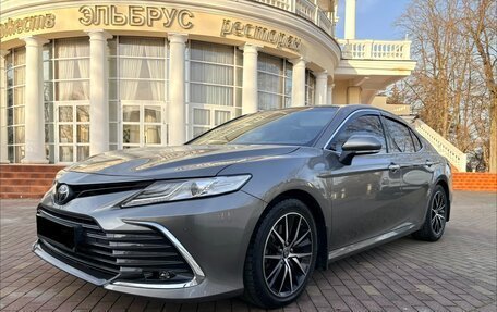 Toyota Camry, 2022 год, 4 750 000 рублей, 2 фотография