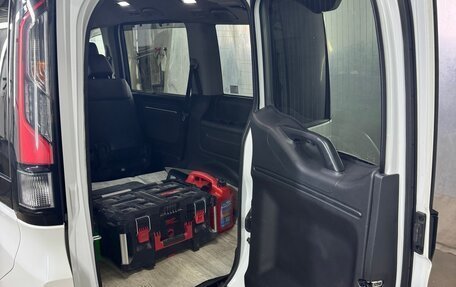 Honda Stepwgn IV, 2017 год, 1 800 000 рублей, 9 фотография