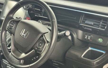 Honda Stepwgn IV, 2017 год, 1 800 000 рублей, 23 фотография