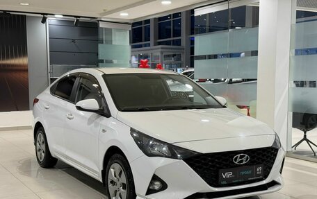 Hyundai Solaris II рестайлинг, 2021 год, 1 535 000 рублей, 3 фотография