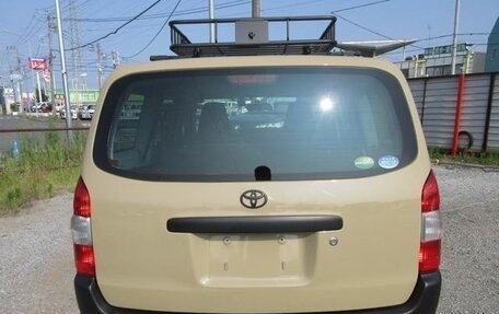 Toyota Probox I, 2016 год, 700 000 рублей, 6 фотография