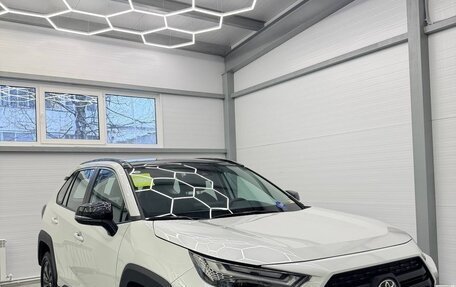 Toyota RAV4, 2025 год, 4 150 000 рублей, 2 фотография