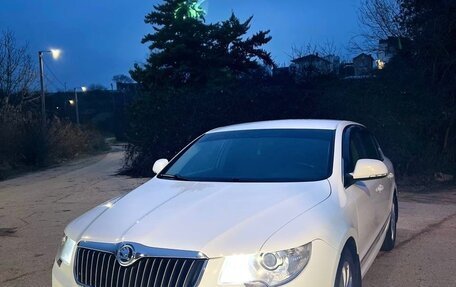 Skoda Superb III рестайлинг, 2012 год, 1 320 000 рублей, 2 фотография