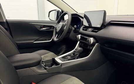 Toyota RAV4, 2025 год, 4 150 000 рублей, 9 фотография