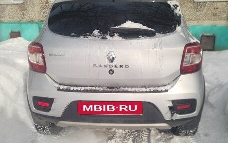 Renault Sandero II рестайлинг, 2019 год, 830 000 рублей, 4 фотография