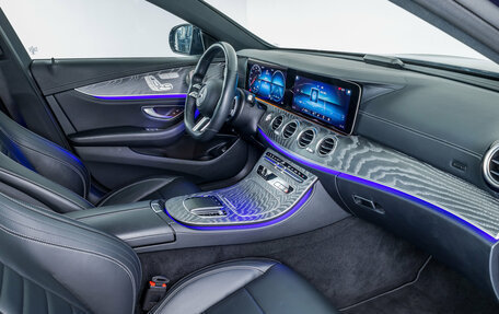 Mercedes-Benz E-Класс, 2021 год, 5 990 000 рублей, 9 фотография