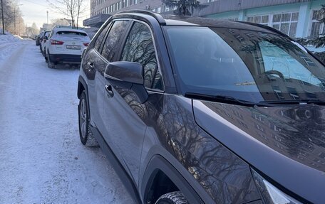 Toyota RAV4, 2022 год, 3 850 000 рублей, 4 фотография