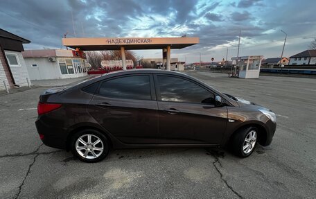 Hyundai Solaris II рестайлинг, 2015 год, 1 139 000 рублей, 5 фотография