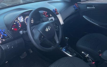 Hyundai Solaris II рестайлинг, 2015 год, 1 139 000 рублей, 7 фотография