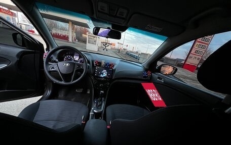 Hyundai Solaris II рестайлинг, 2015 год, 1 139 000 рублей, 8 фотография