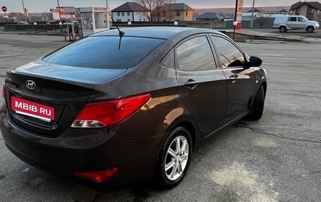 Hyundai Solaris II рестайлинг, 2015 год, 1 139 000 рублей, 4 фотография