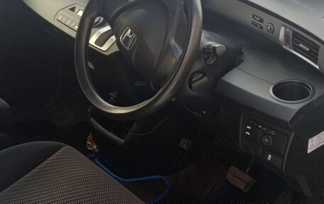 Honda Freed I, 2012 год, 915 000 рублей, 7 фотография