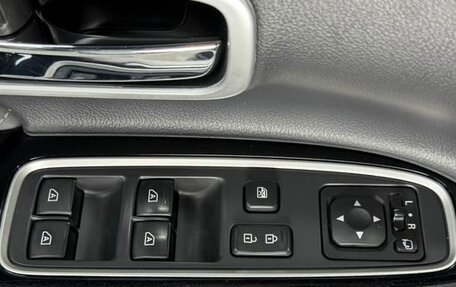 Mitsubishi Outlander III рестайлинг 3, 2022 год, 1 762 000 рублей, 13 фотография