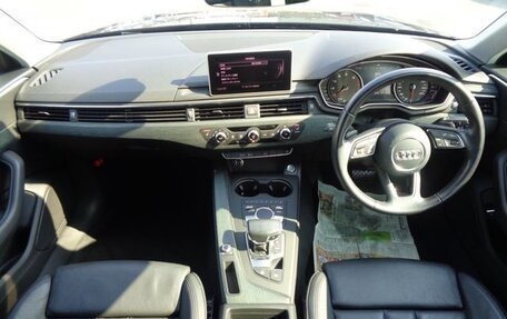 Audi A4, 2017 год, 1 600 000 рублей, 11 фотография