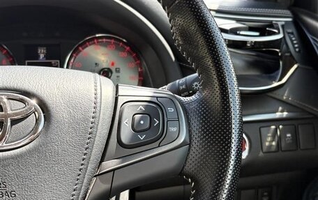 Toyota Harrier, 2017 год, 2 400 000 рублей, 13 фотография