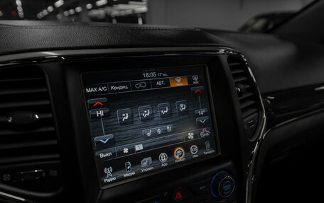 Jeep Grand Cherokee, 2014 год, 2 680 000 рублей, 24 фотография