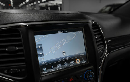 Jeep Grand Cherokee, 2014 год, 2 680 000 рублей, 27 фотография