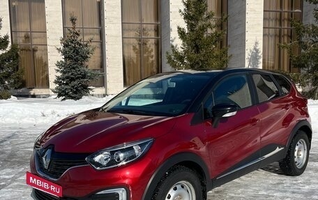 Renault Kaptur I рестайлинг, 2020 год, 1 585 000 рублей, 6 фотография