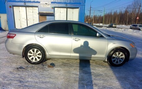 Toyota Camry, 2007 год, 800 000 рублей, 3 фотография