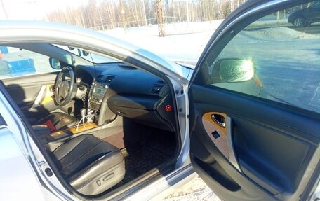 Toyota Camry, 2007 год, 800 000 рублей, 7 фотография