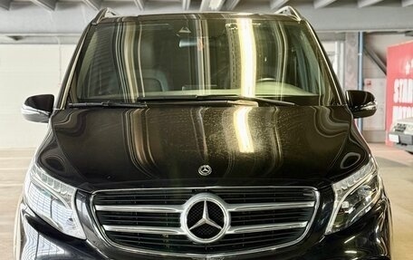 Mercedes-Benz V-Класс, 2018 год, 5 600 000 рублей, 13 фотография