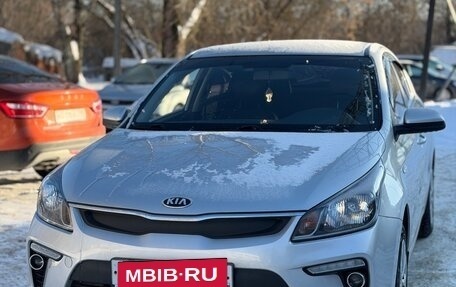 KIA Rio IV, 2017 год, 1 300 000 рублей, 3 фотография