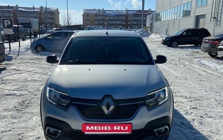 Renault Logan II, 2019 год, 1 040 000 рублей, 2 фотография