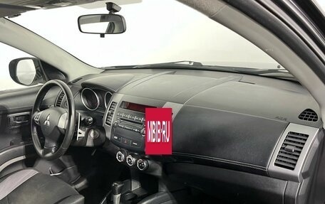 Mitsubishi Outlander III рестайлинг 3, 2009 год, 1 100 000 рублей, 9 фотография