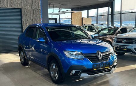 Renault Logan II, 2018 год, 1 220 000 рублей, 3 фотография