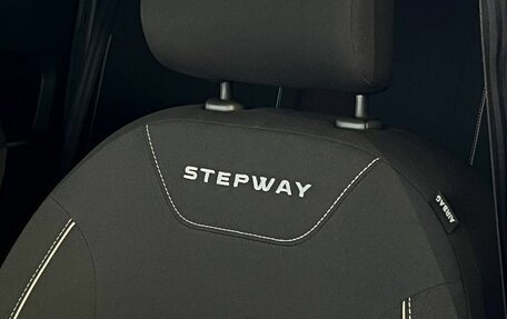 Renault Logan II, 2018 год, 1 220 000 рублей, 23 фотография