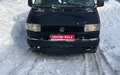 Volkswagen Transporter T4, 2002 год, 550 000 рублей, 1 фотография