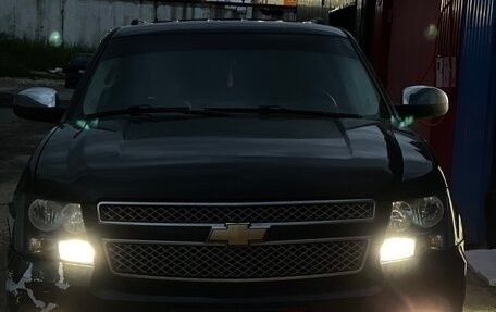 Chevrolet Tahoe III, 2008 год, 1 700 000 рублей, 1 фотография