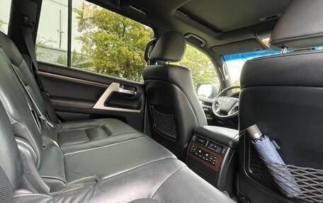 Toyota Land Cruiser 200, 2015 год, 4 600 000 рублей, 10 фотография