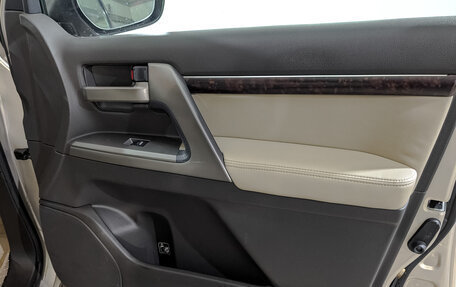 Toyota Land Cruiser 200, 2008 год, 3 190 000 рублей, 23 фотография